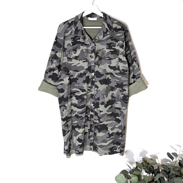 Camo subtle stretchy shacket with raw edge and pockets (O/S)