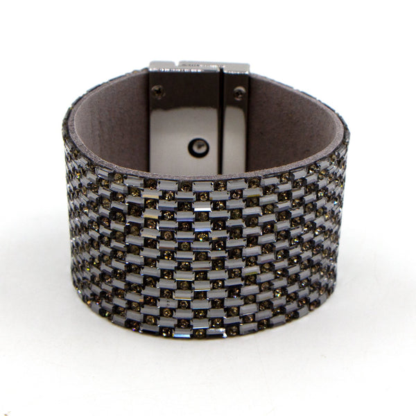 Crystal cuff bracelet with twist clasp